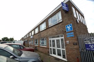 Front side view.- click for photo gallery